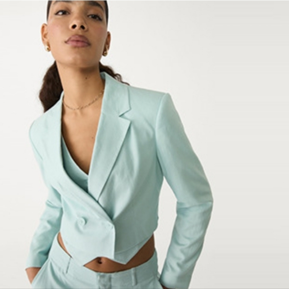 Forever 21 Cropped Mint Blazer Size S